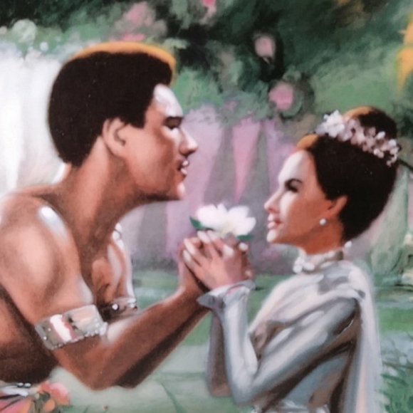 Knowles China Plate "We Kiss in a Shadow" Plate - Picture 3 of 11